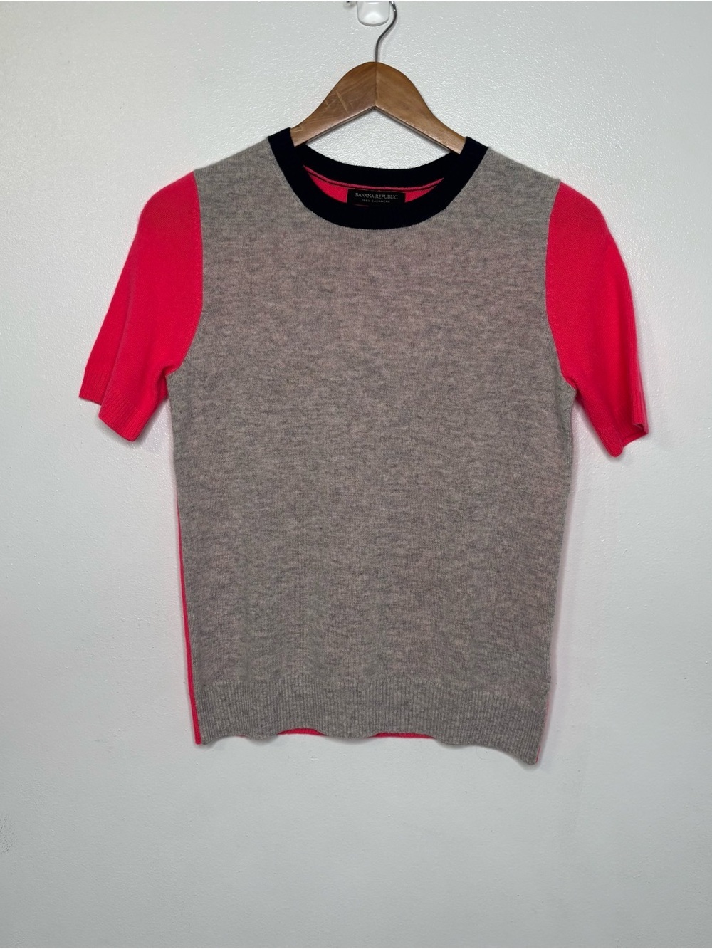 Banana Republic 100% Cashmere Short Sleeve Sweater Color Block Gray Pink Small